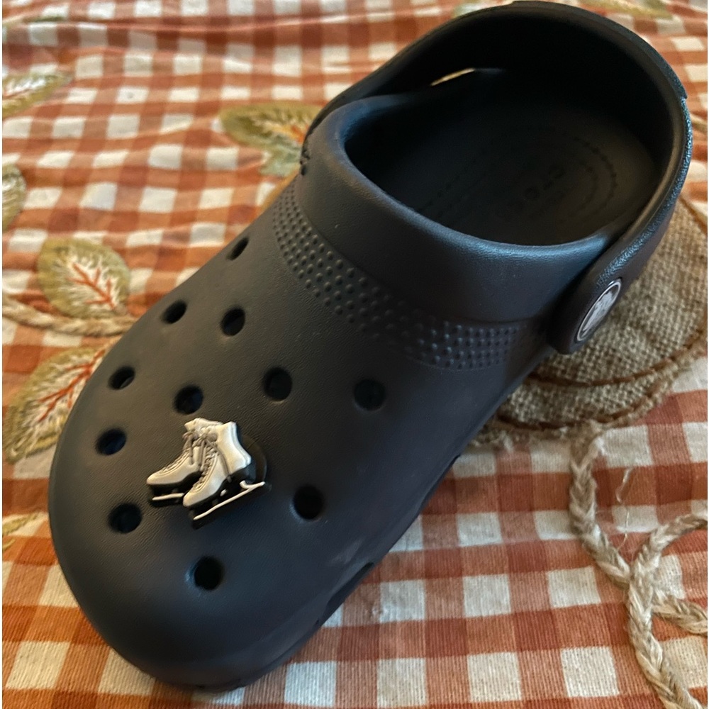 ice skating jibbitz shoe charm
New
